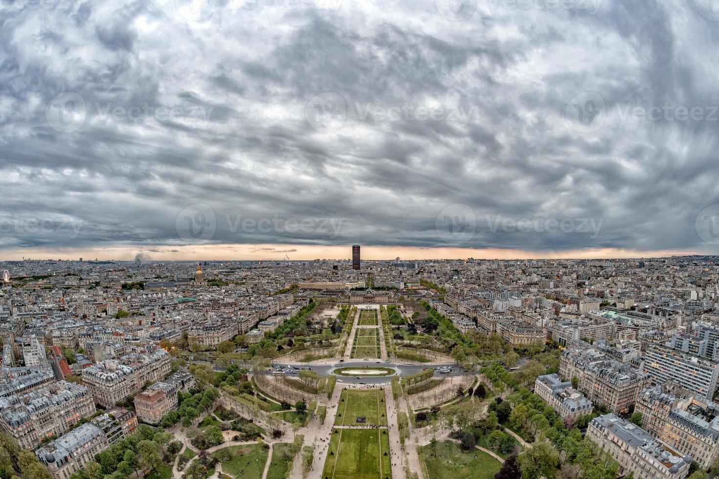 Parigi aereo Visualizza paesaggio urbano a notte foto