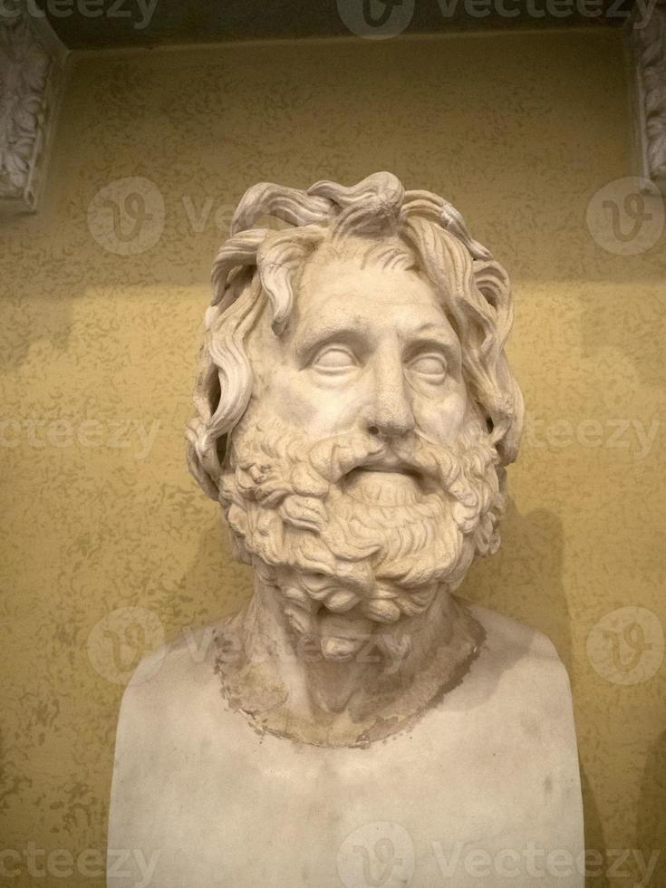 vecchio marmo romano figura scultura statua foto