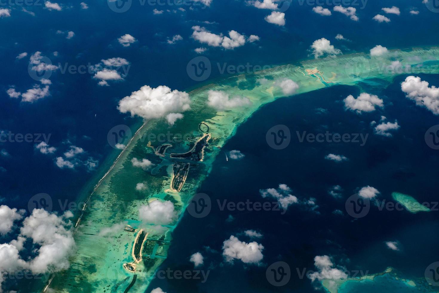 Maldive atollo aereo Visualizza paesaggio atollo e isole foto