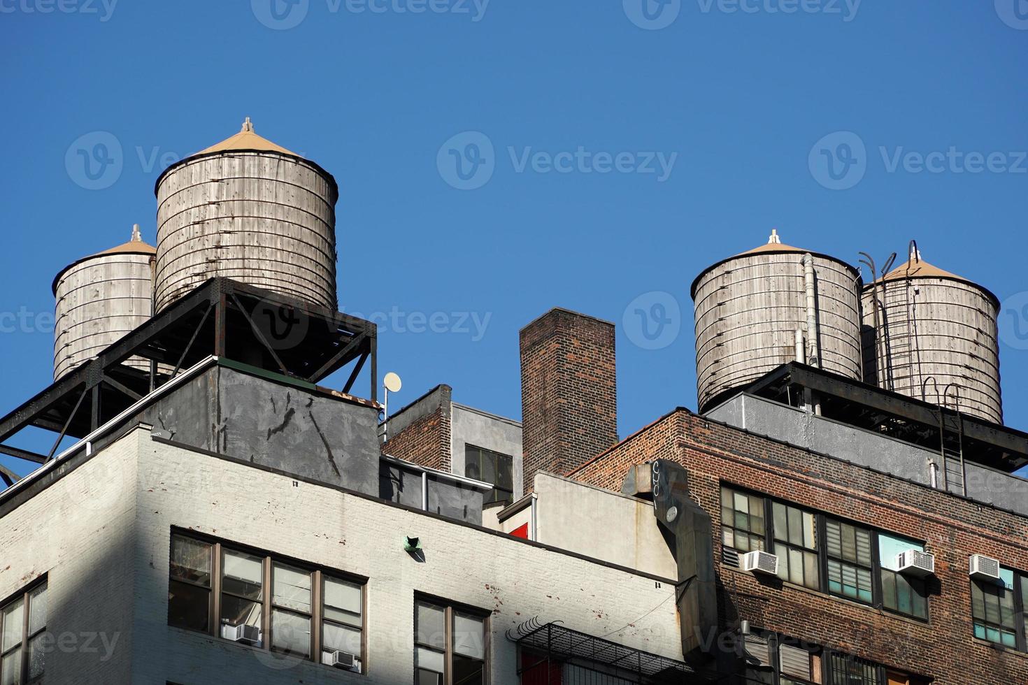 acqua carri armati su edifici tetto nuovo York Manhattan grattacieli foto