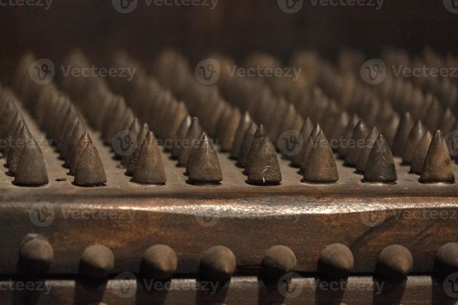 tortura ferro picchi medievale sedia foto