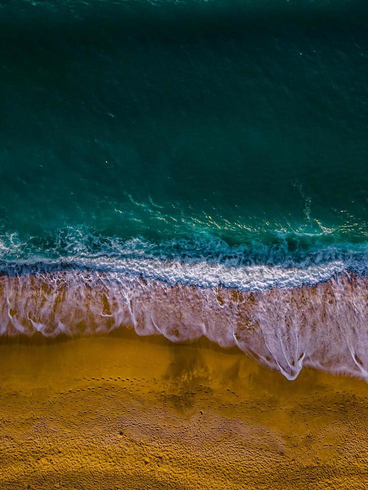 aereo spiaggia e mare backround foto