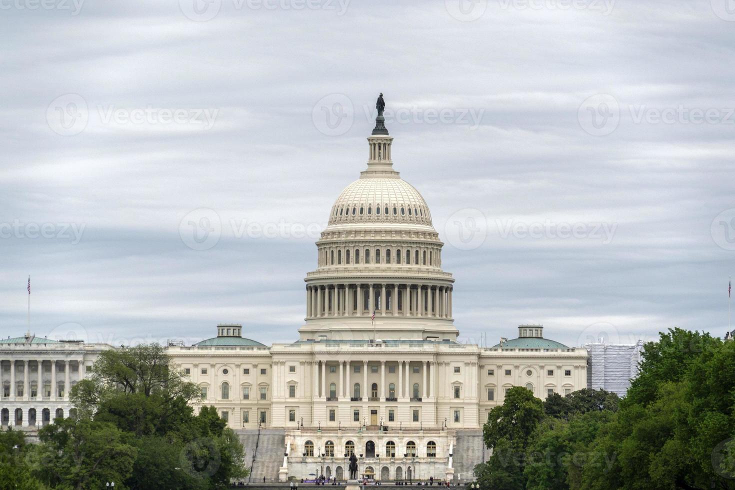 Washington dc Campidoglio a partire dal il centro commerciale su nuvoloso cielo sfondo foto