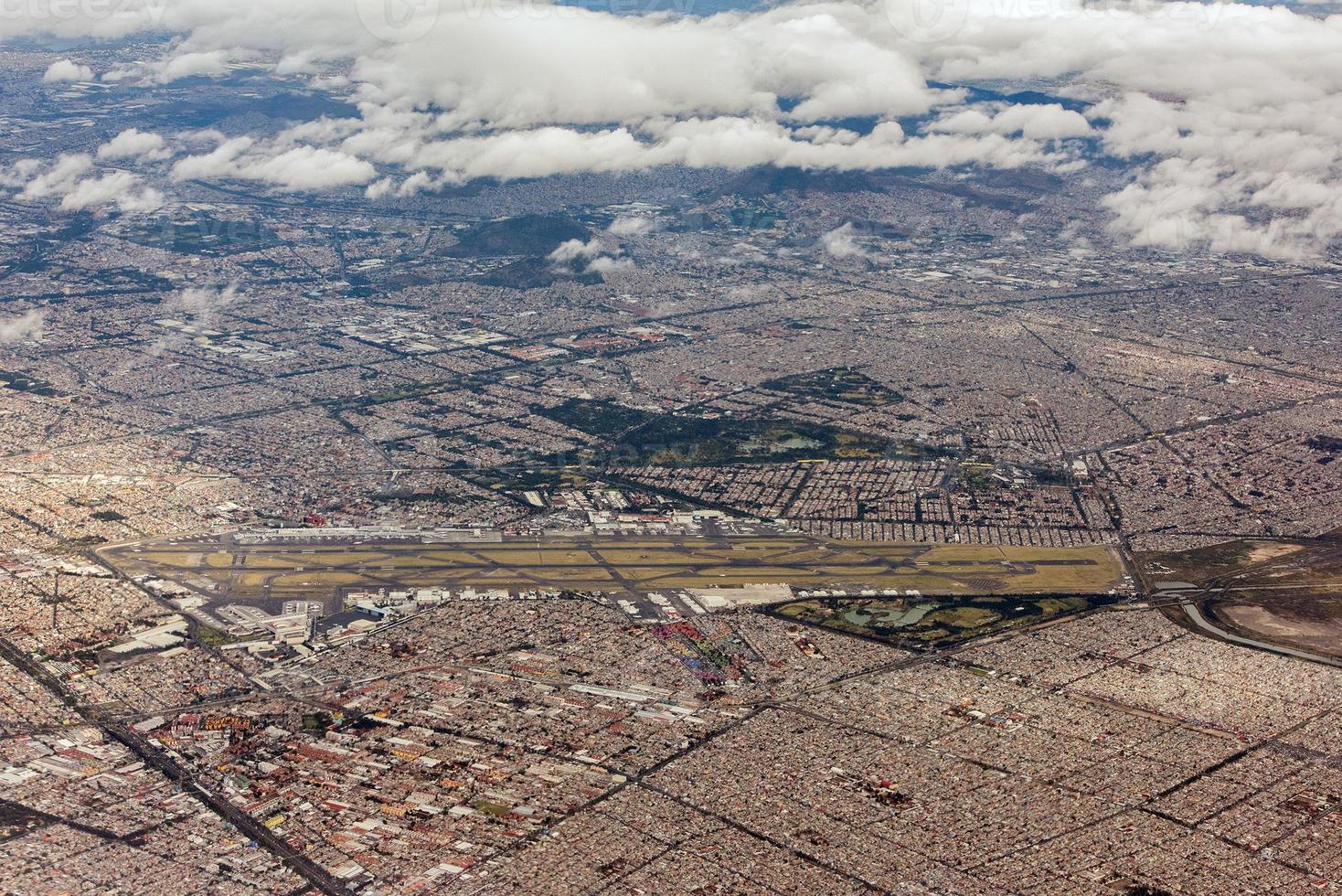 paesaggio urbano di vista aerea di Città del Messico foto