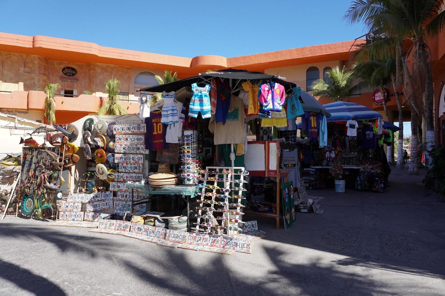 cabo san Luca, Messico - gennaio 25 2018 - Pacifico costa cittadina è affollato di turista foto