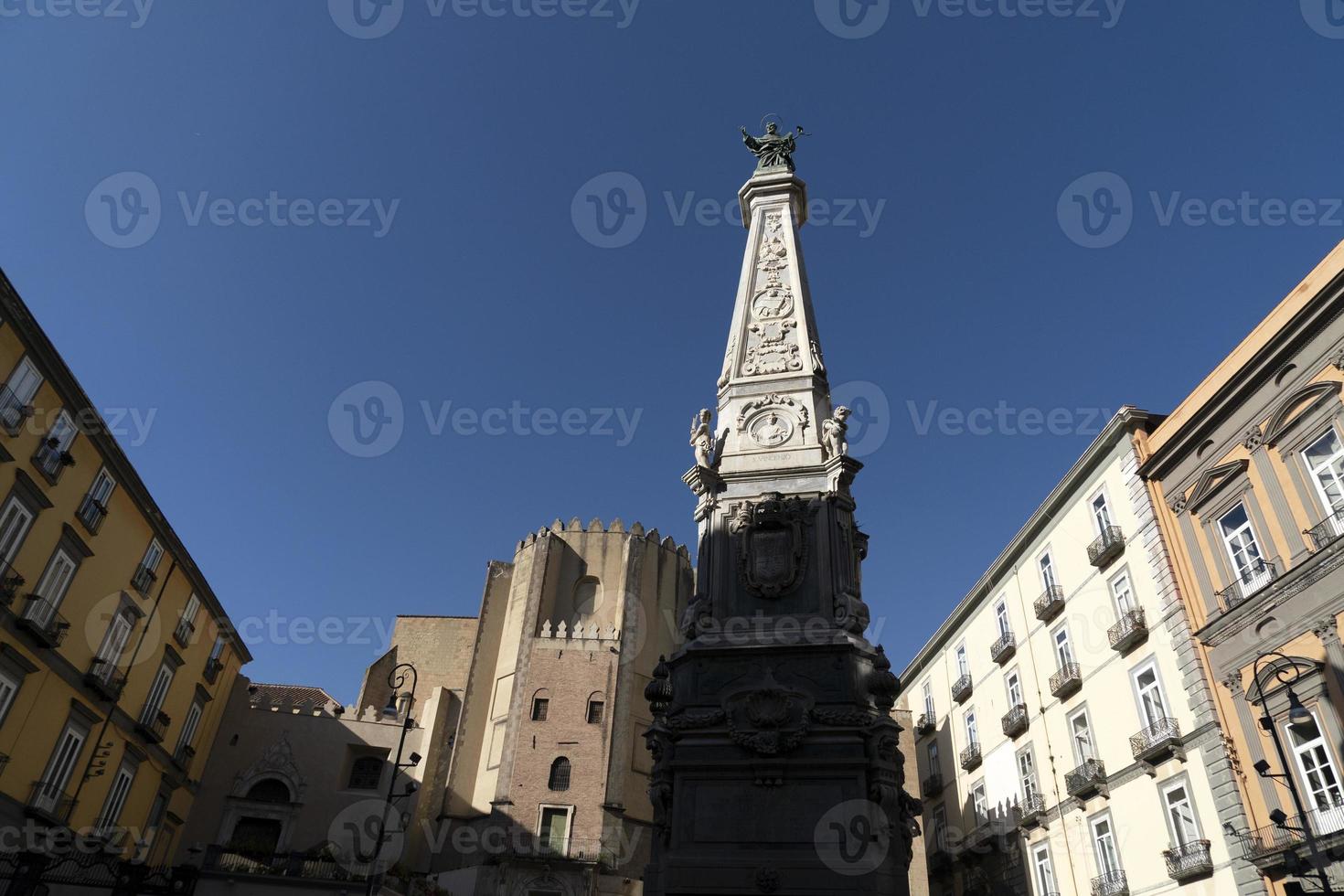 Napoli Santa chiara posto vecchio cittadina strada foto