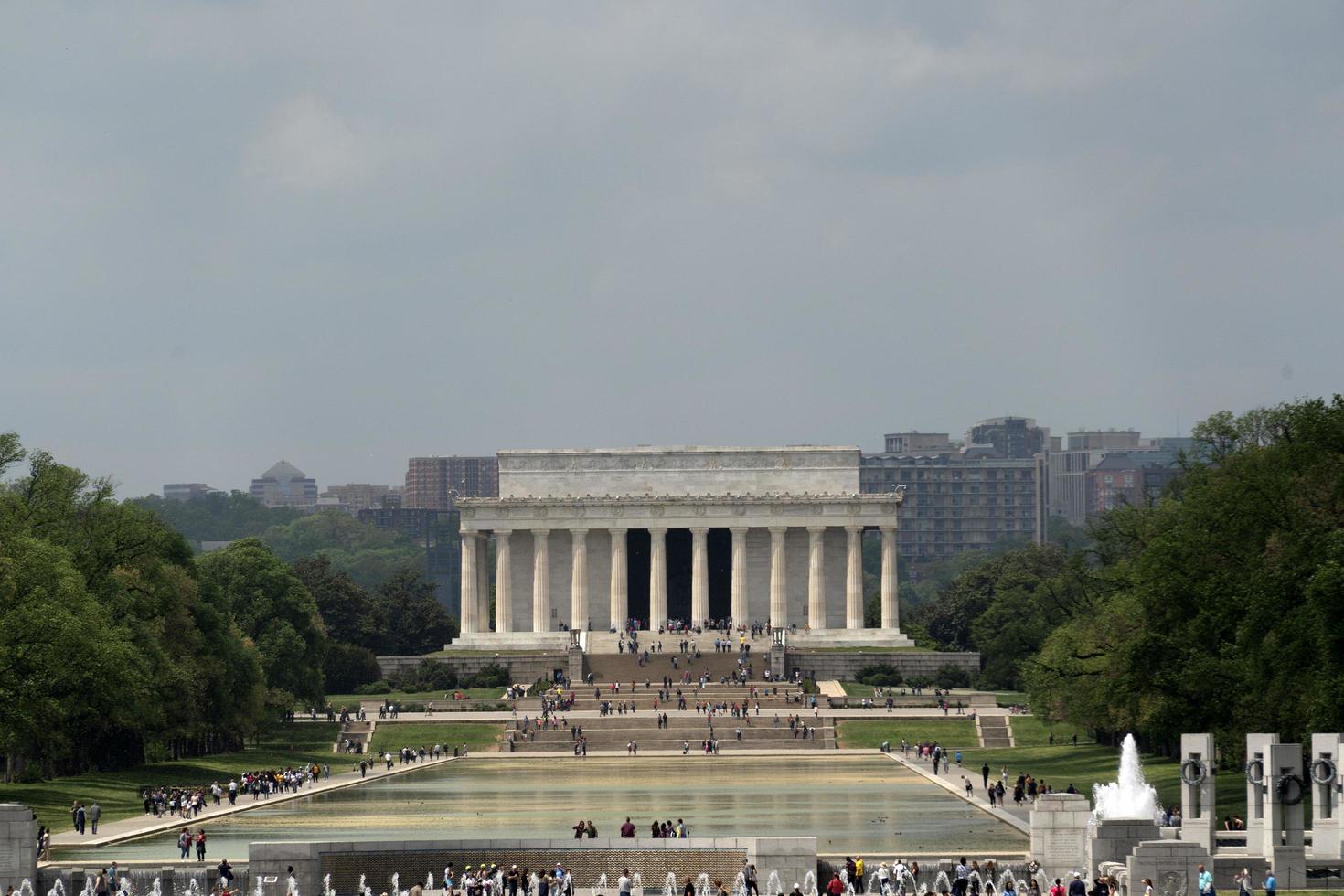 Washington dc, Stati Uniti d'America - aprile 27 2019 - molti turista a mondo guerra ii memoriale foto