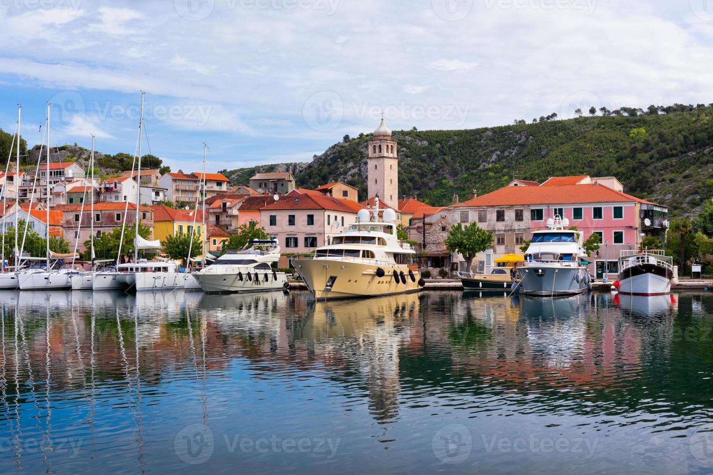 skradin è un' piccolo storico cittadina nel Croazia foto