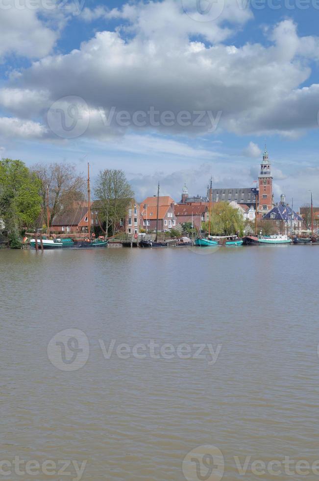 cittadina di leer,est frisia, nord mare, basso sassonia, germania foto