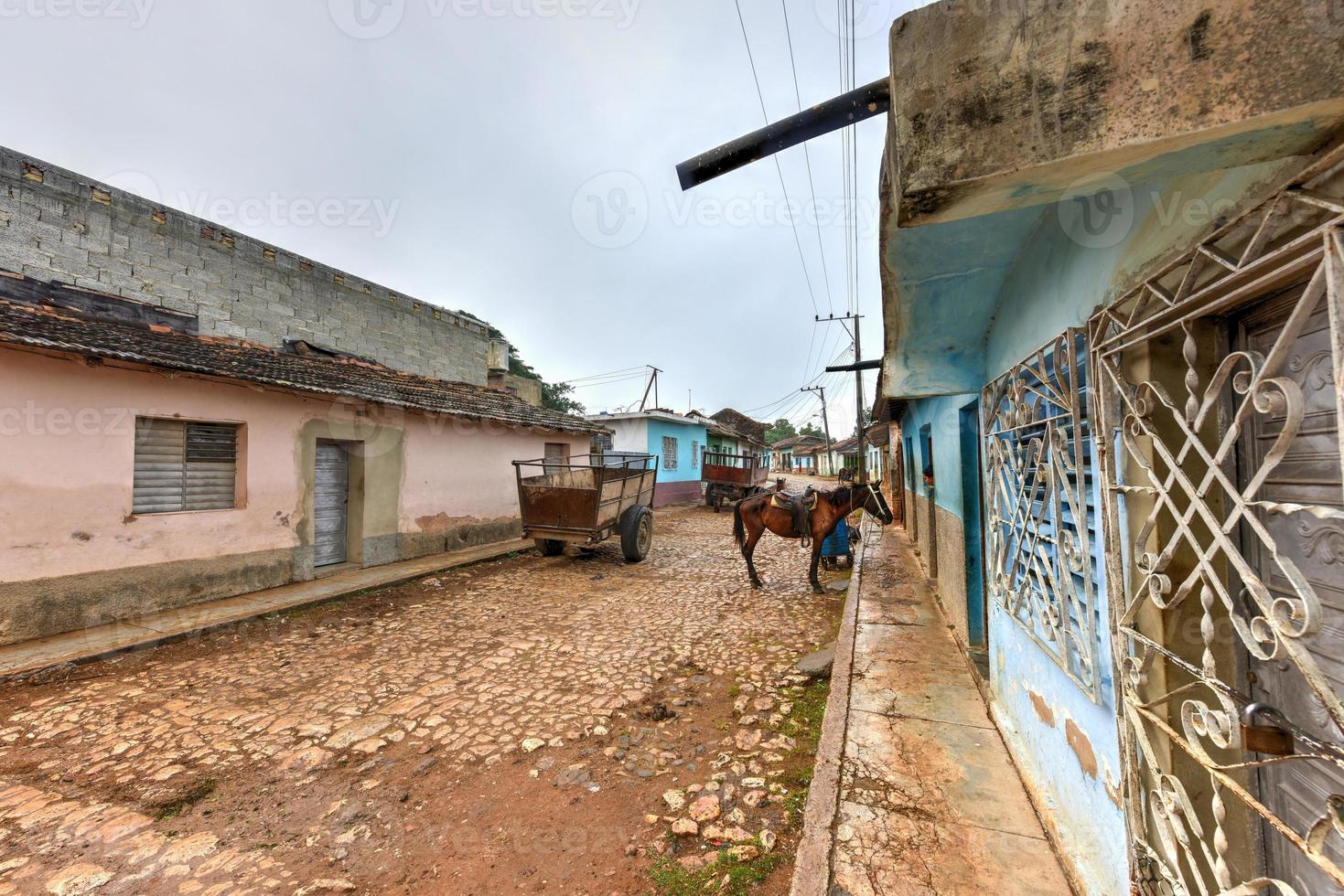 colorato tradizionale case nel il coloniale cittadina di trinidad nel Cuba un' unesco mondo eredità luogo foto