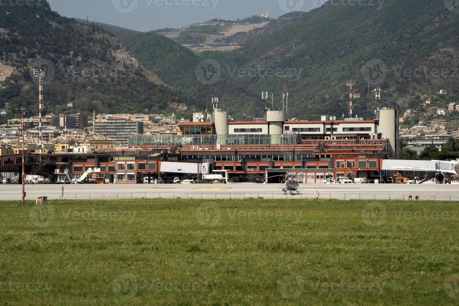 Genova aeroporto terminale pista di decollo Visualizza foto