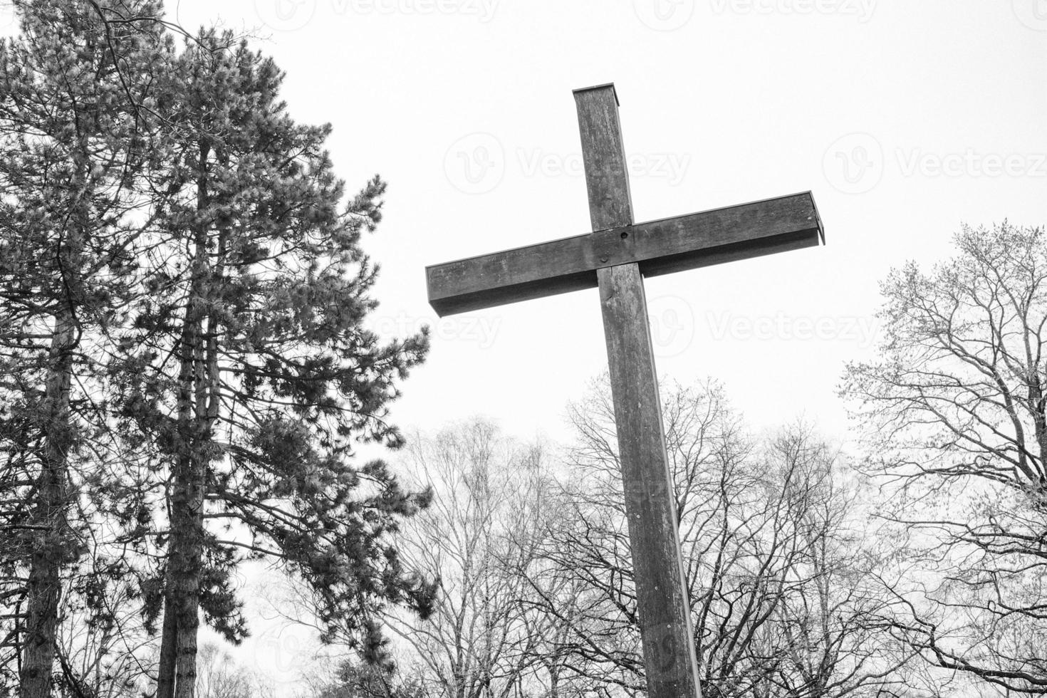 diverso croci nel il cielo foto