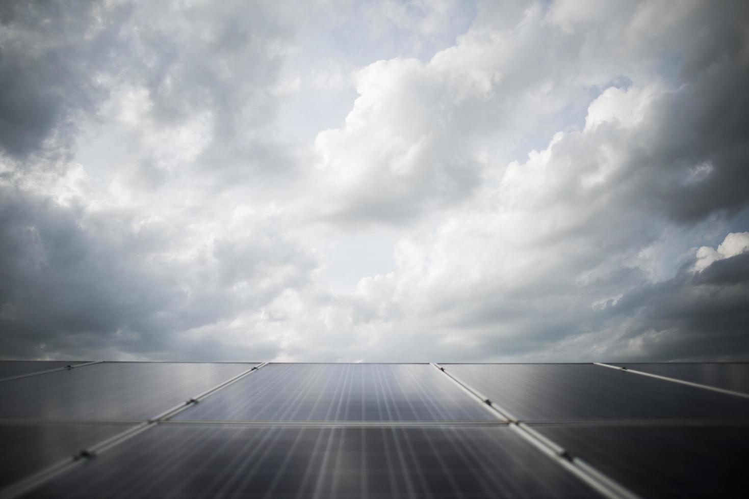 centrale elettrica della fattoria delle celle solari foto