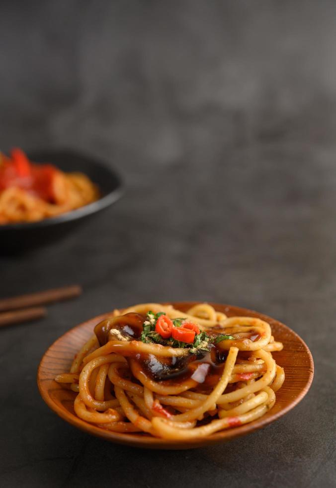 pasta italiana degli spaghetti con salsa al pomodoro foto