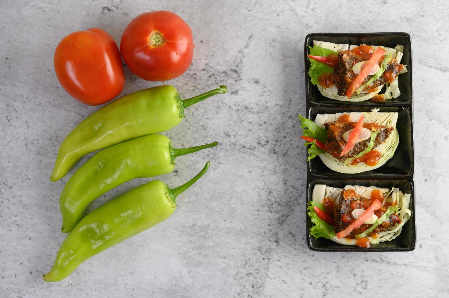 antipasto piccante di sarde foto