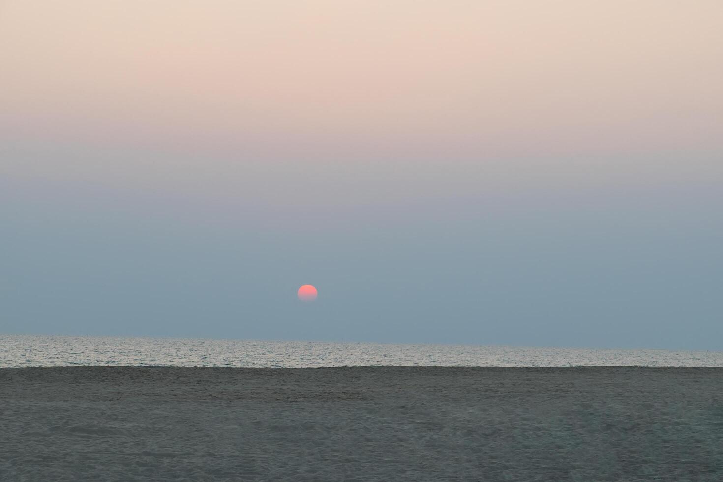 tramonto sul mare foto