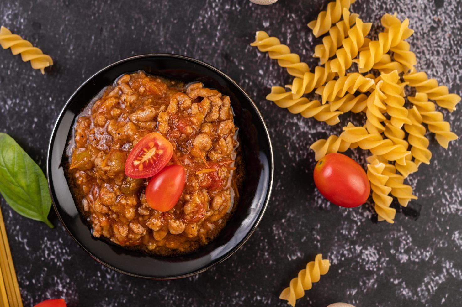 sugo di pasta fatta in casa foto