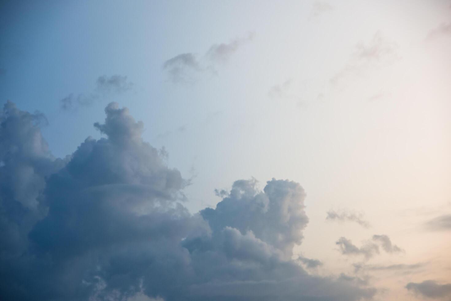 il cielo al tramonto foto