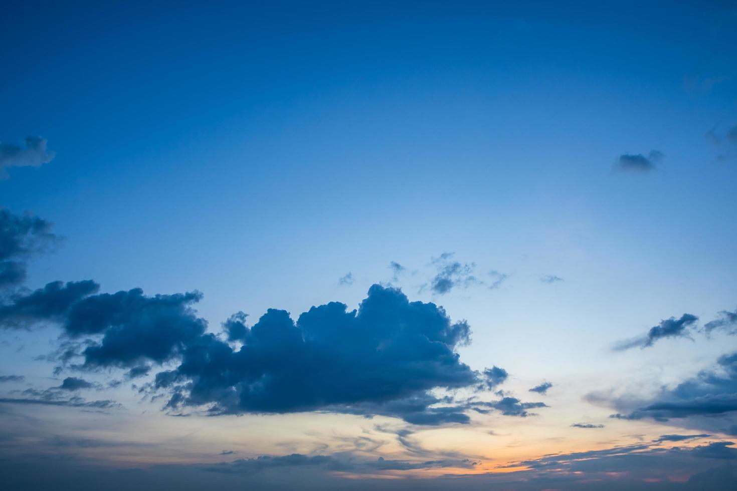 il cielo al tramonto foto