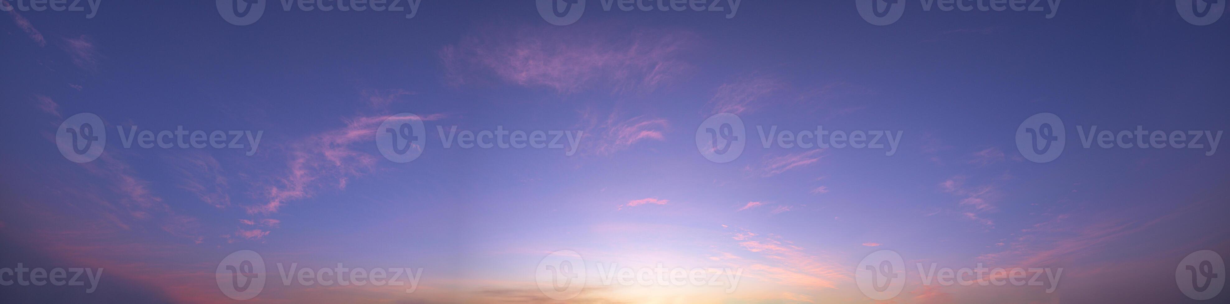 il cielo al tramonto foto