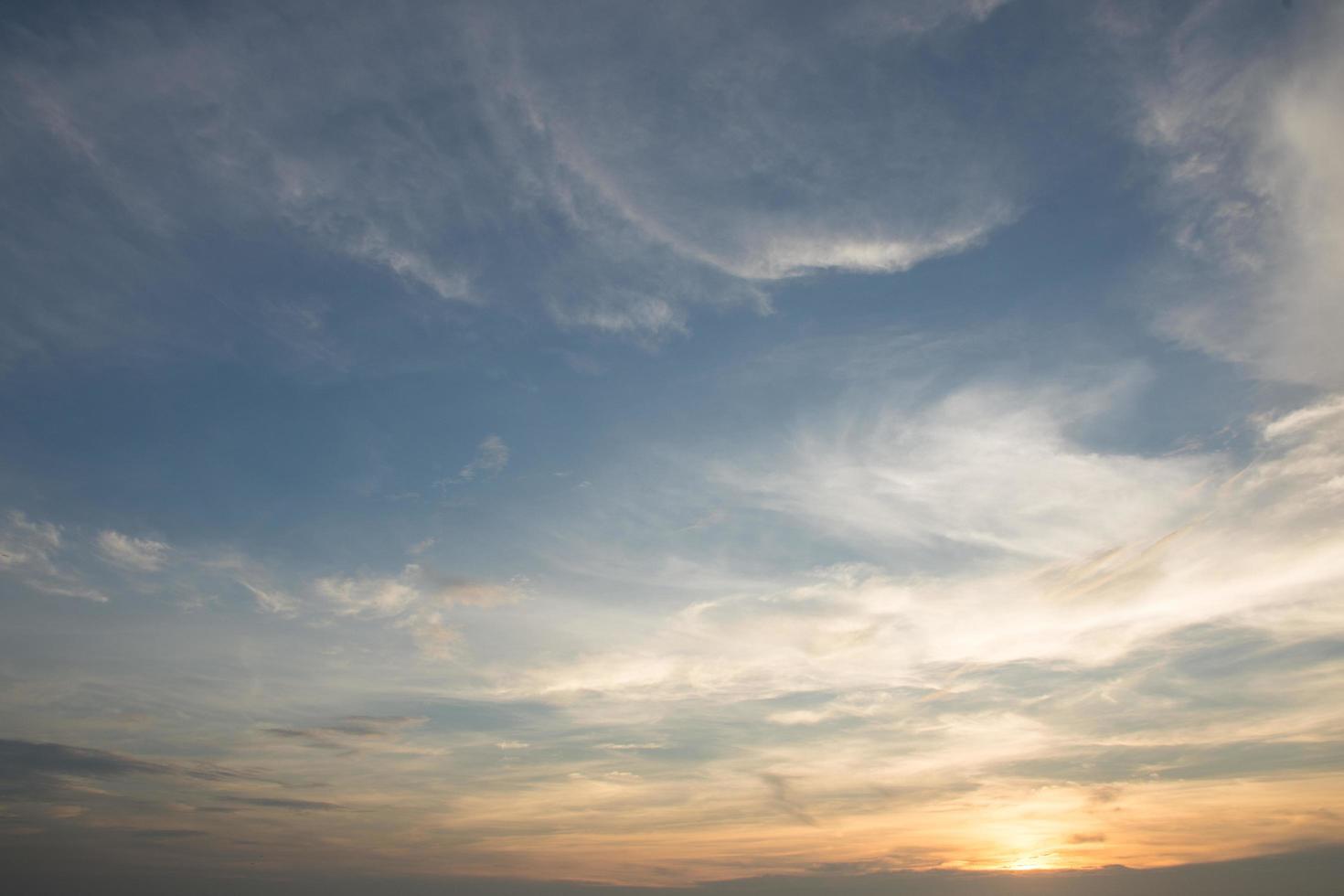 il cielo al tramonto foto