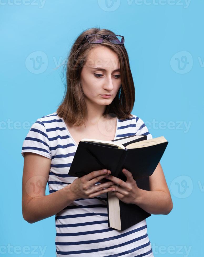 studente con libri foto