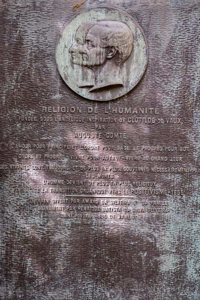 Parigi, Francia - Maggio 2, 2016 agosto conte padre di positivismo teoria tomba nel pere-lachaise cimitero omeopatia fondatore foto