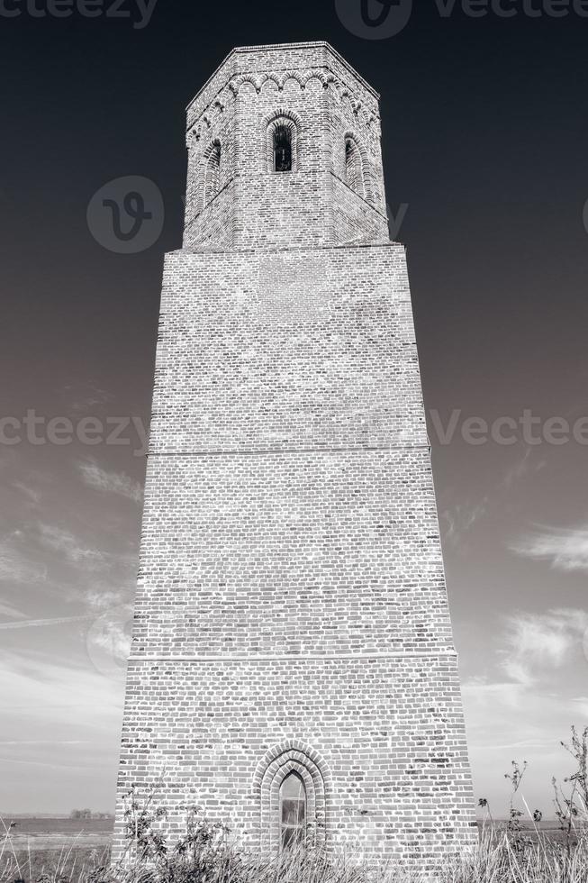 plomp toren. un vecchio Torre a partire dal il 14 secolo, nel il olandese posto borgo-hamstede. zelanda, il Olanda. foto