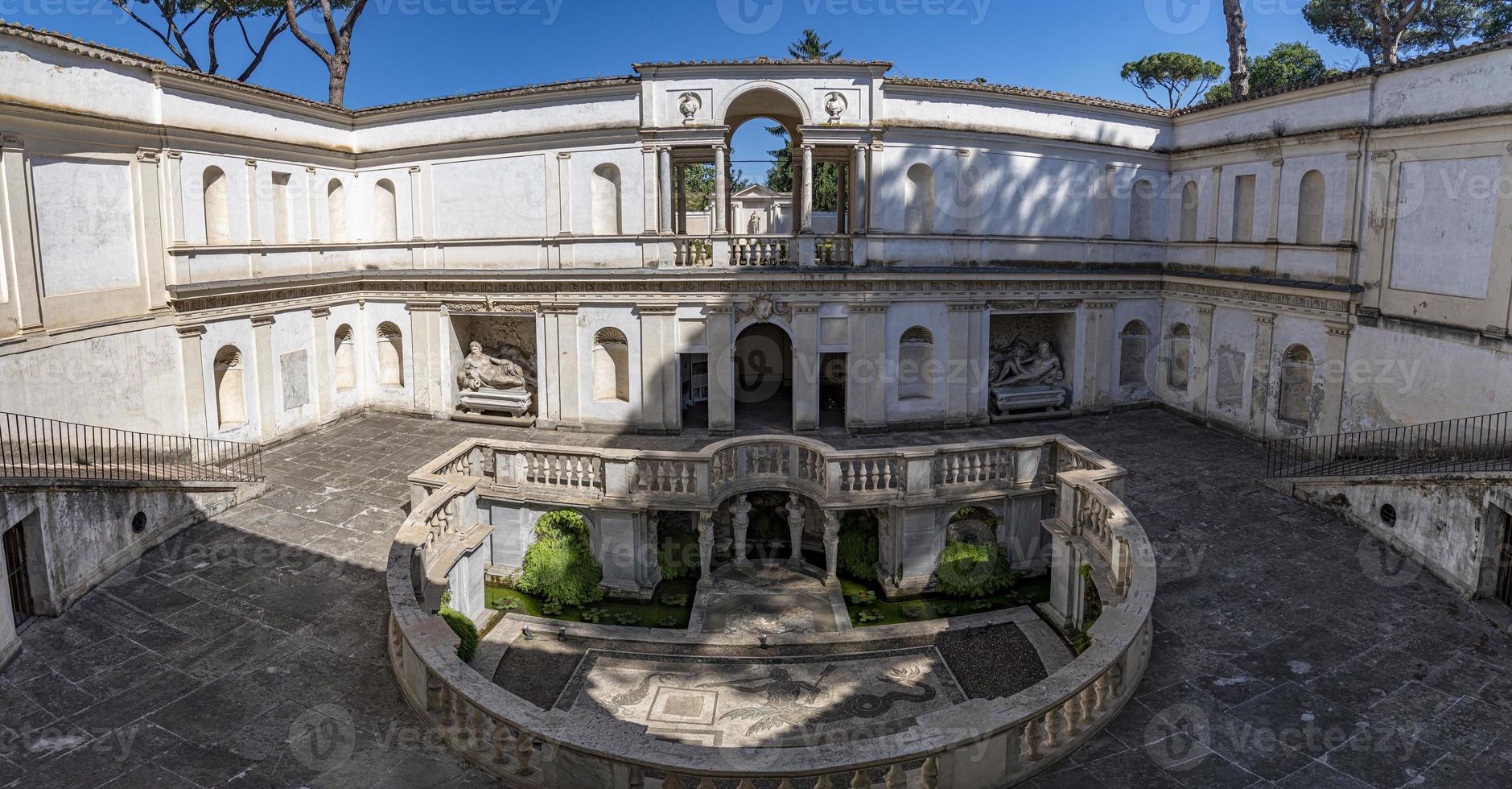 villa Giulia all'aperto etrusco stile nel Roma foto