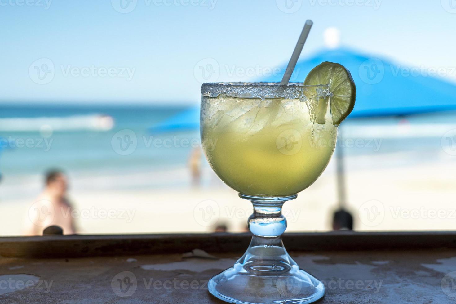 Tequila Alba bicchiere nel un' spiaggia bar nel Messico baja California sur foto