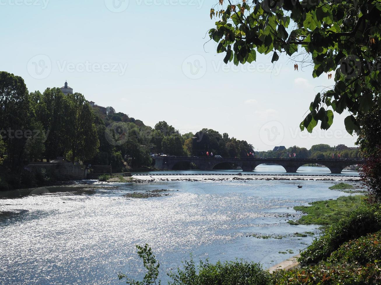 fiume po a torino foto