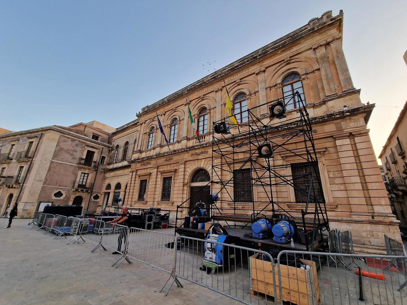 siracusa, Italia - luglio 7 2022 - preparazione per dolce e gabbana moda settimana foto