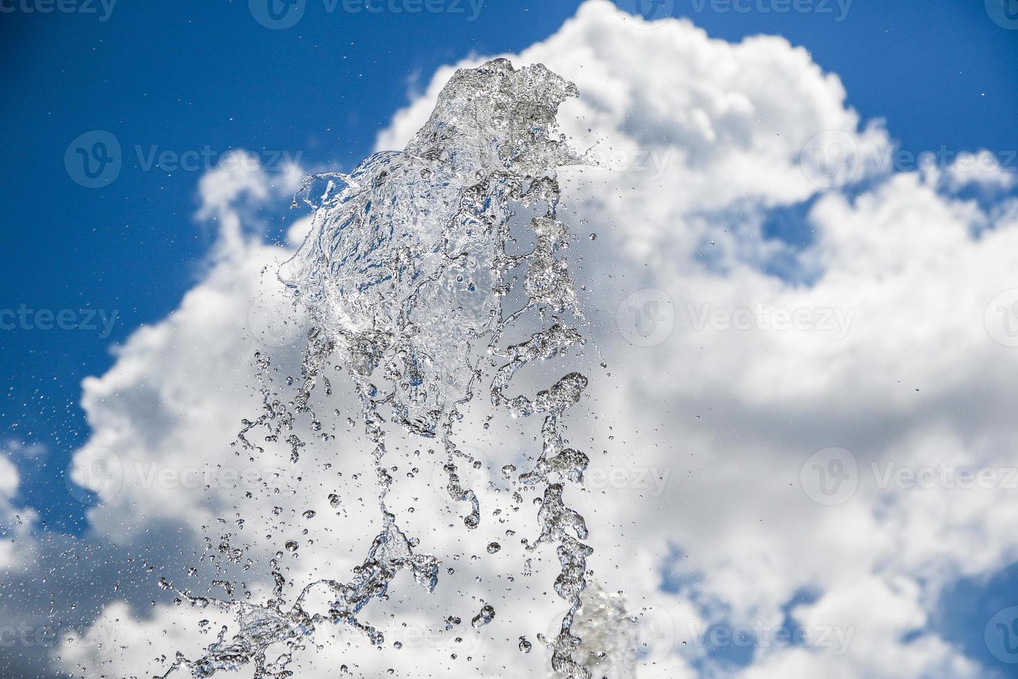 acqua spruzzo nel il cielo foto