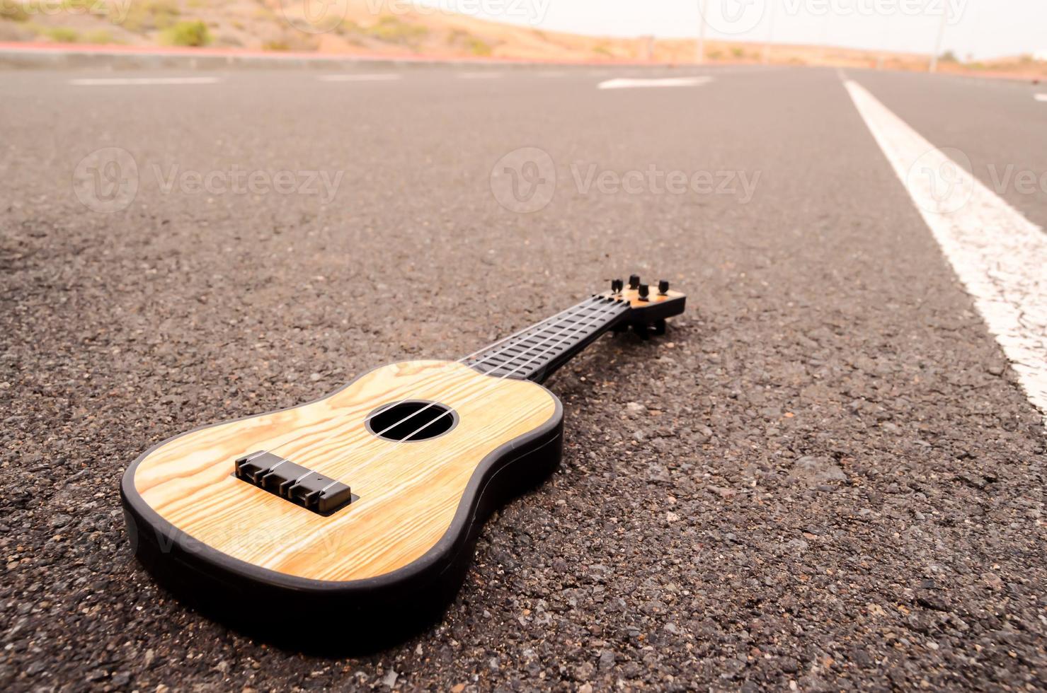 ukulele su il strada foto