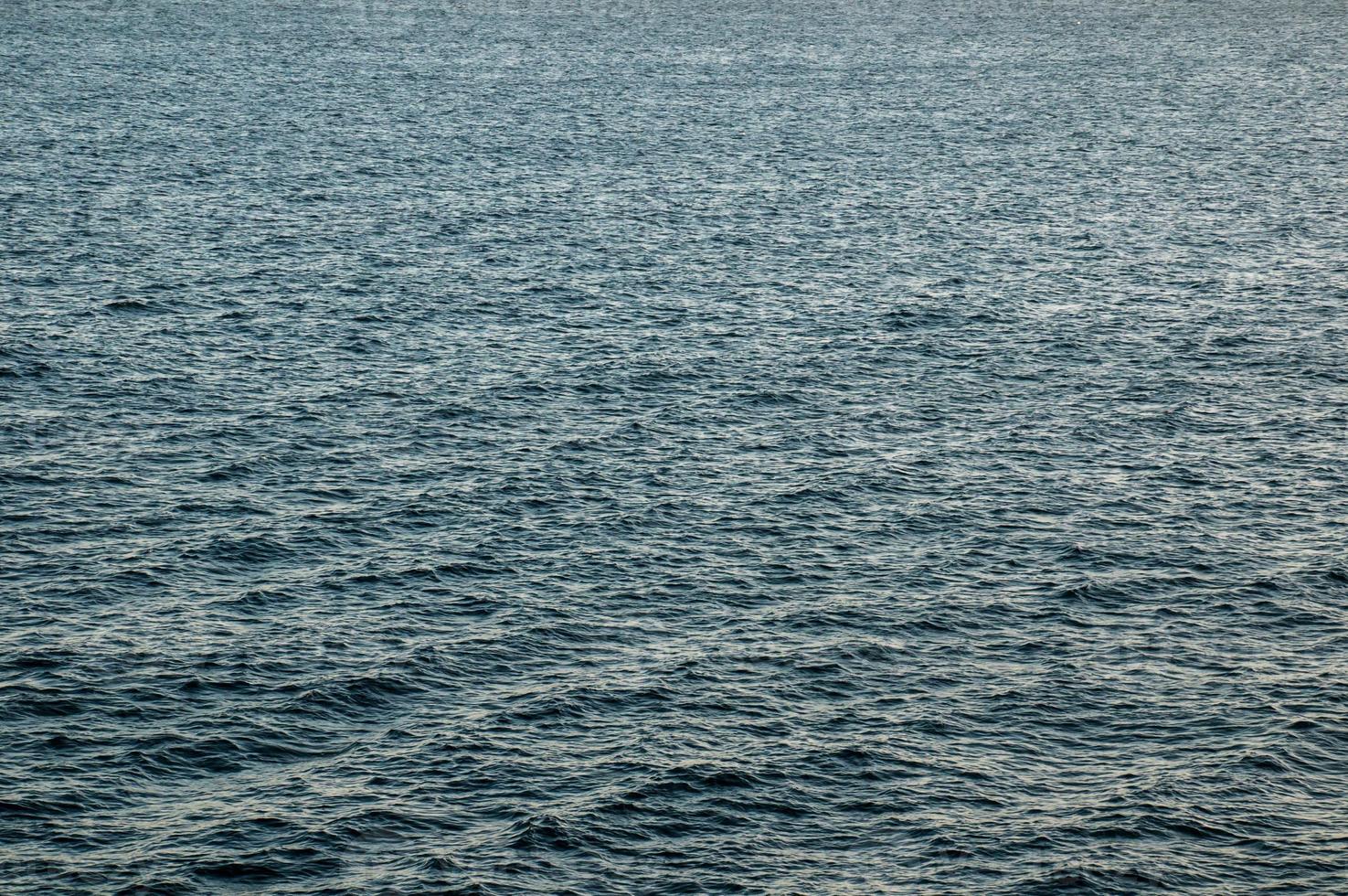 vista sul mare in estate foto