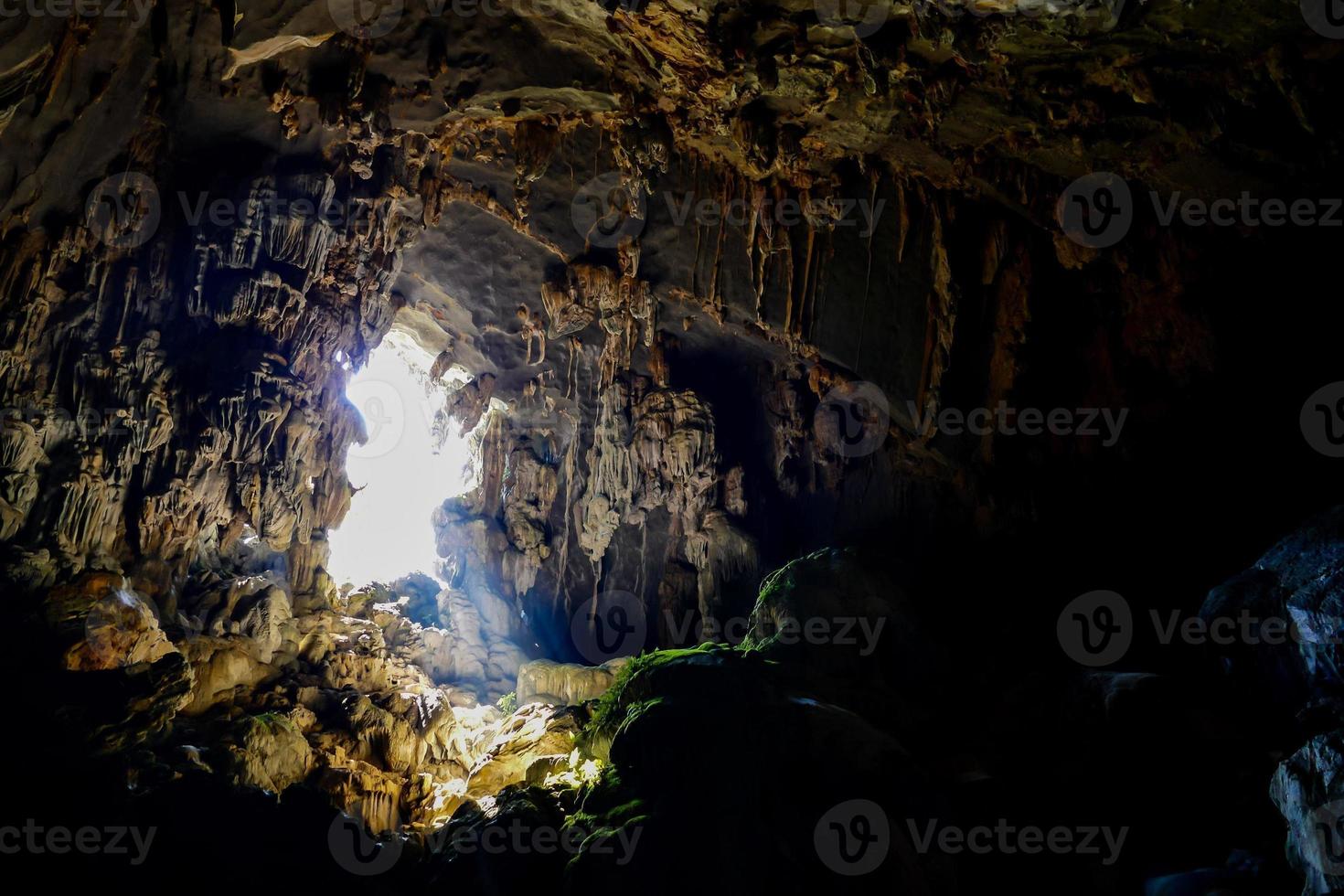 grotta dentro Visualizza foto