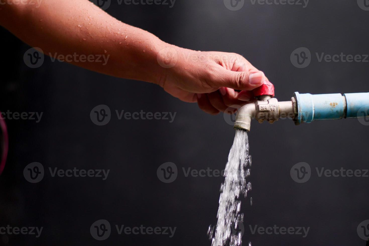 il concetto di acqua gestione fa pulito acqua a disposizione. foto