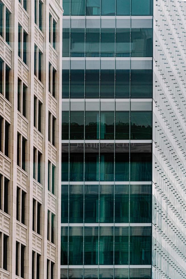 Salt Lake City, ut, 2020 - edificio in cemento bianco durante il giorno foto