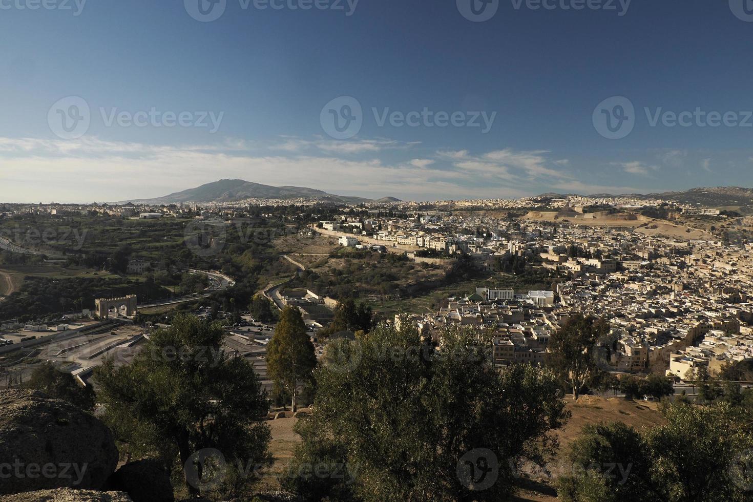 aereo Visualizza panorama di il fez EL bali medina Marocco. fes EL bali era fondato come il capitale di il idriside dinastia fra 789 e 808 anno Domini. foto