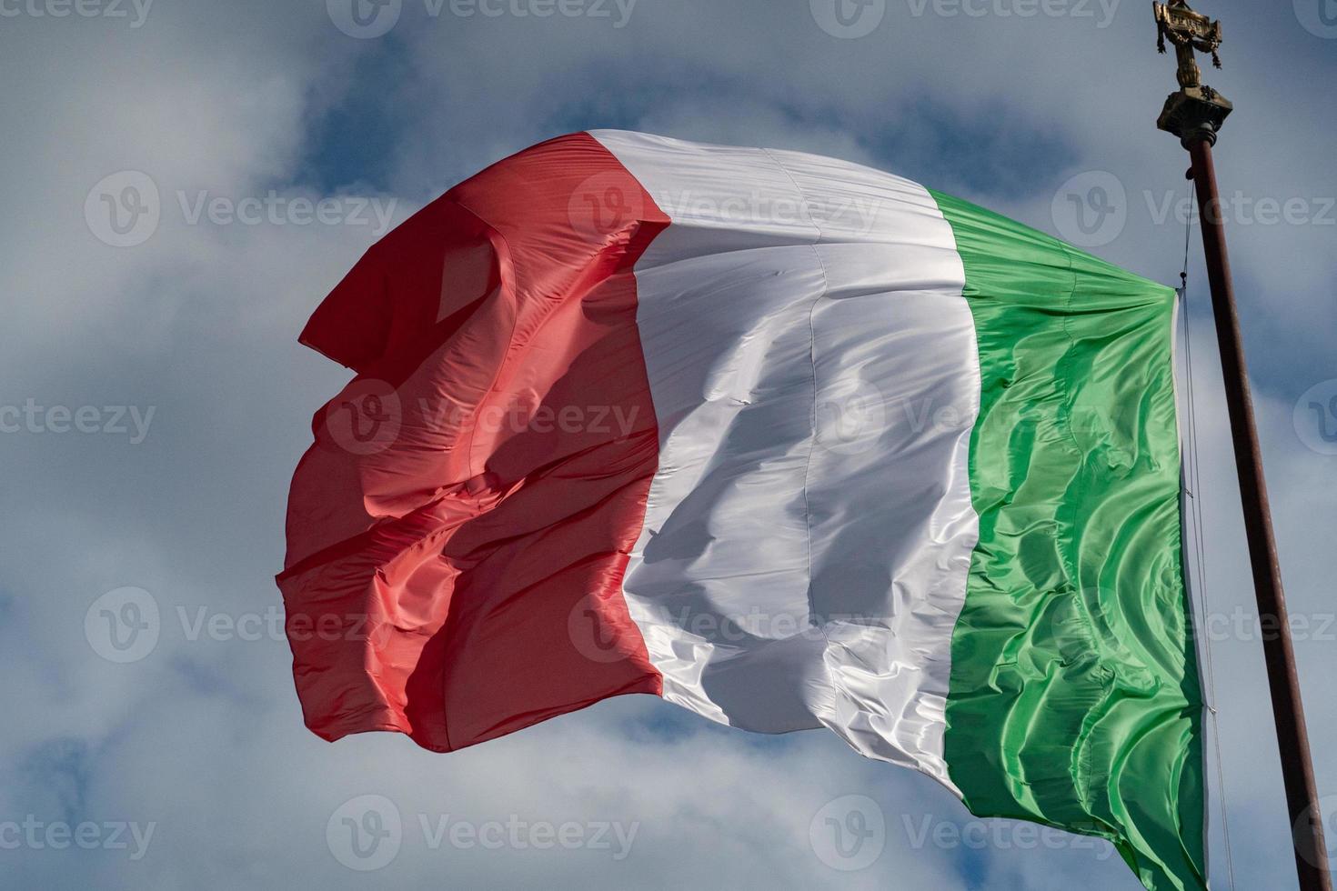 italiano bandiera di Italia verde bianca e rosso foto