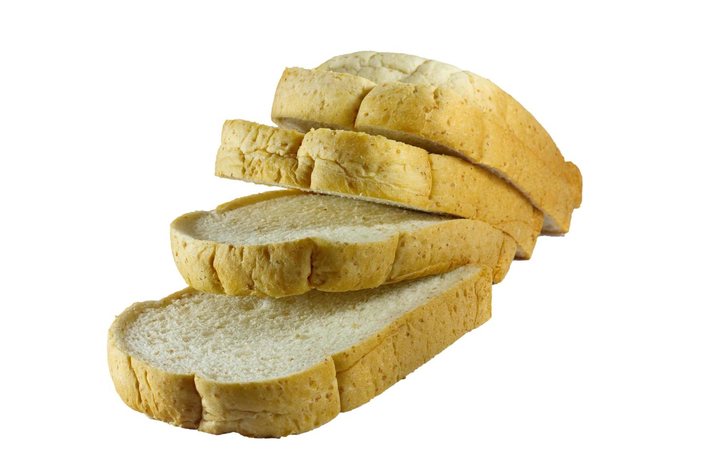 pila di pane su bianco foto