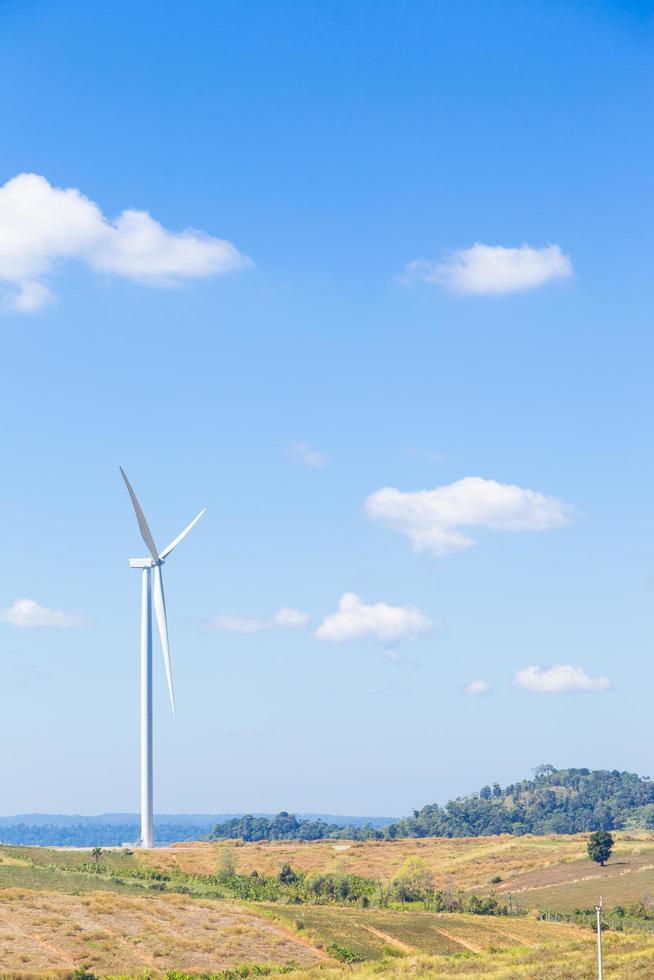 turbina eolica per la generazione di energia foto