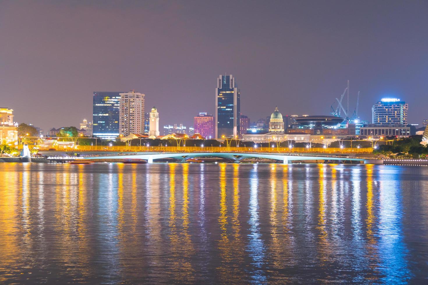 lungomare nella città di singapore foto