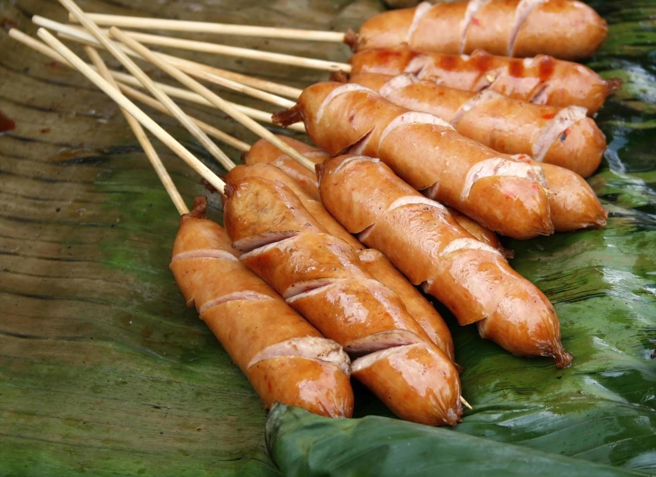 salsiccia su bastoncini foto