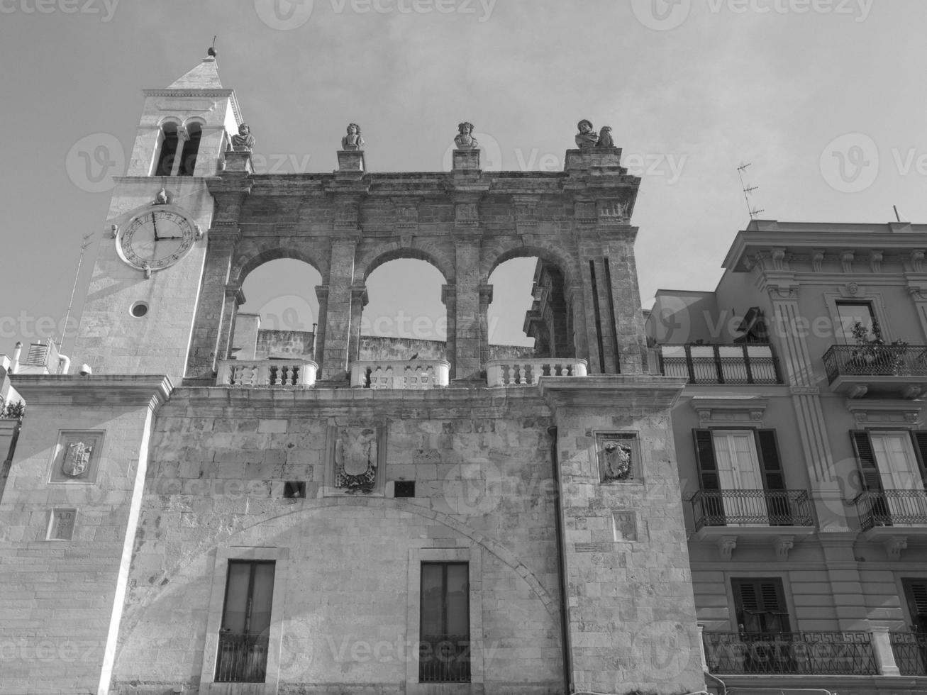 il città di bari nel Italia foto