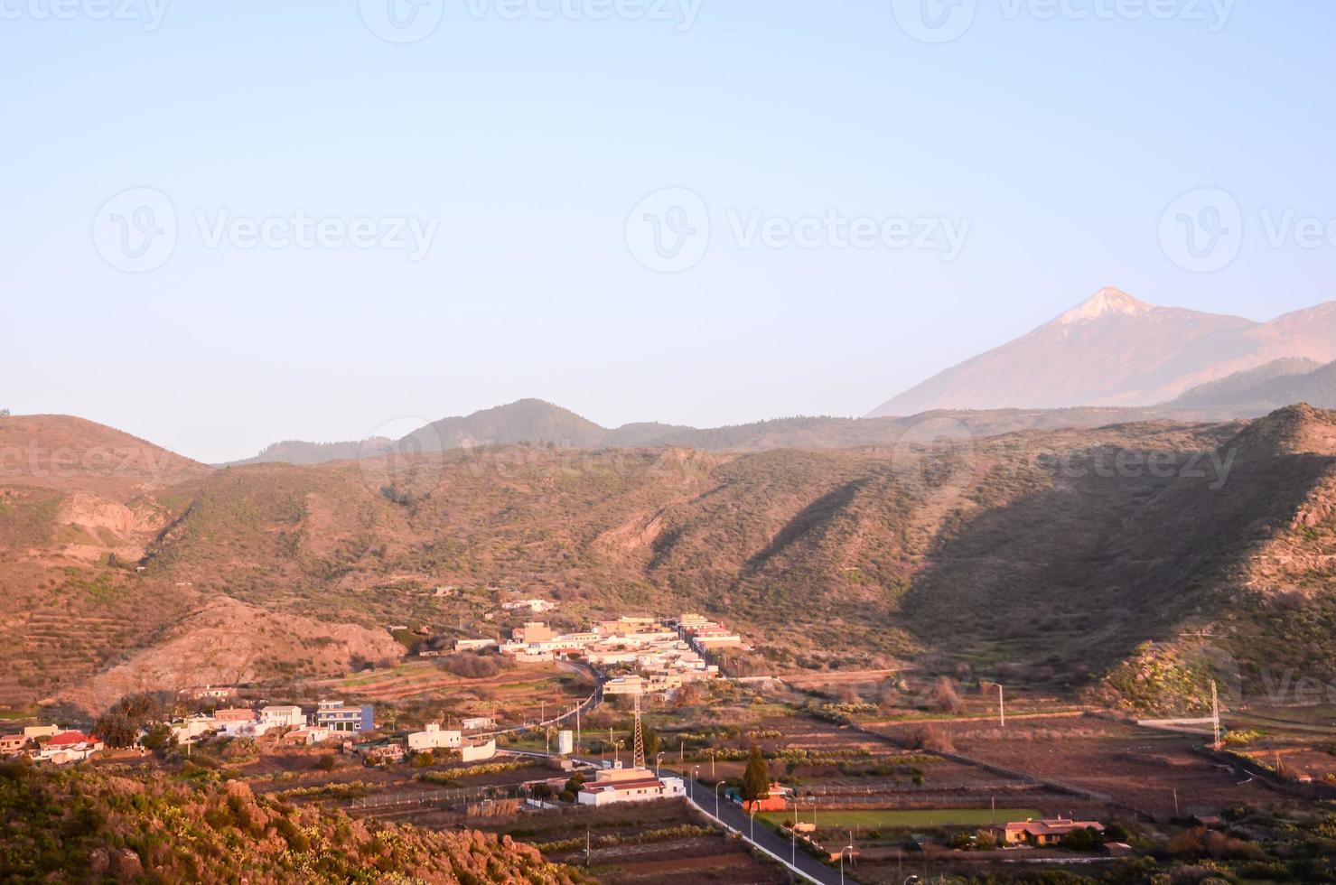 paesaggio con colline foto