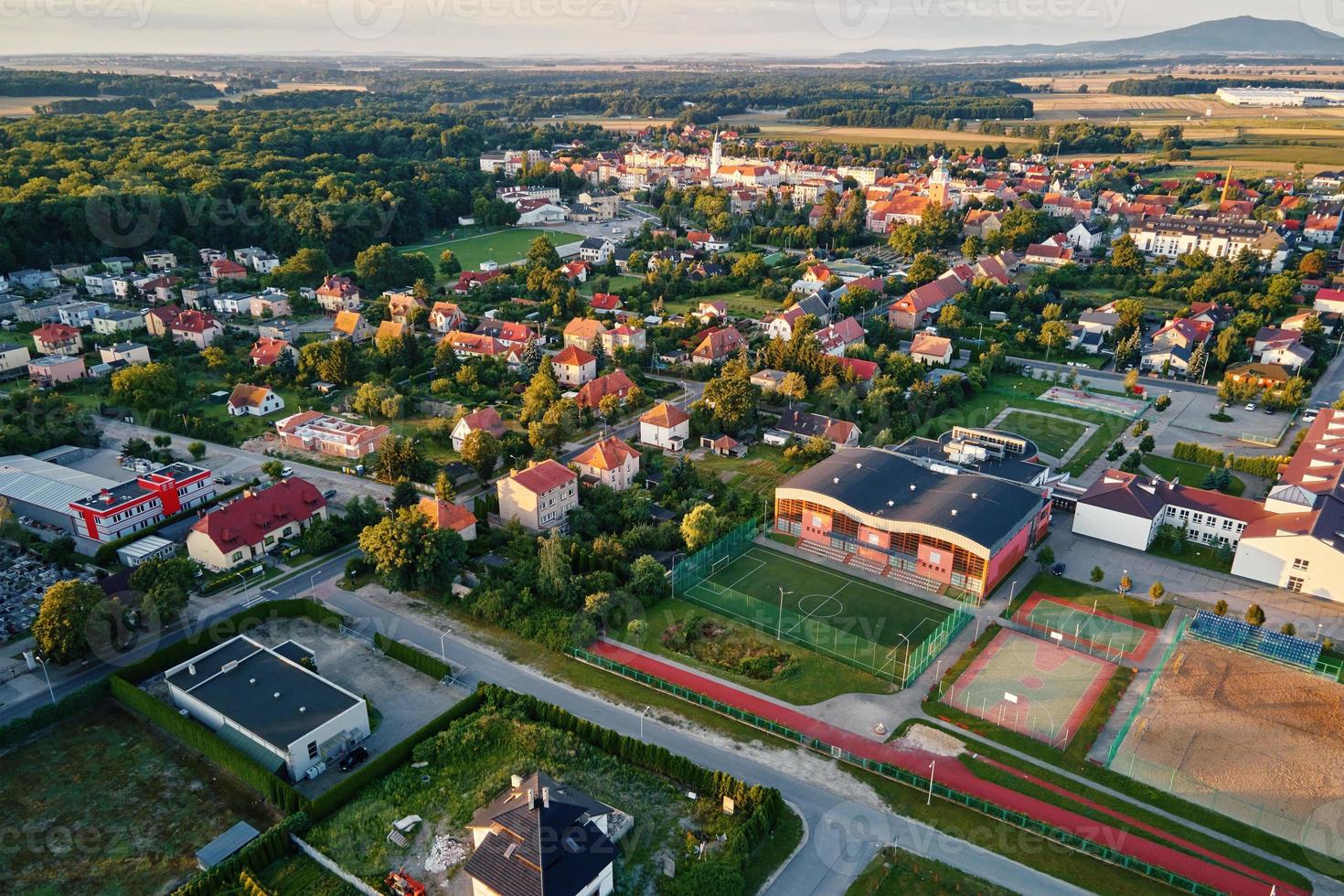 suburbano Quartiere nel Europa città, aereo Visualizza foto