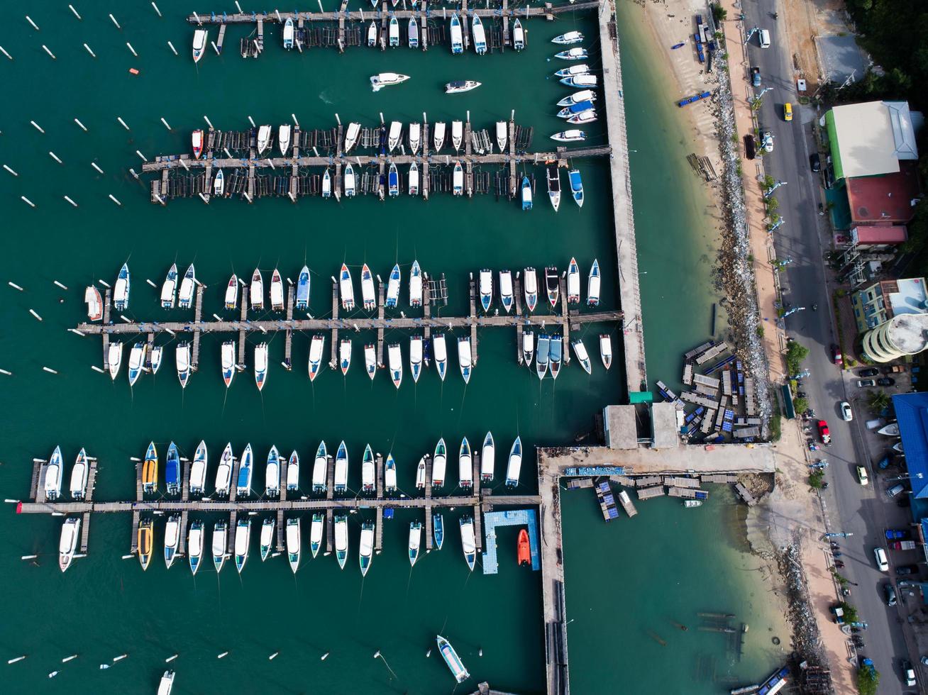 veduta aerea della spiaggia di pattaya, thailandia foto