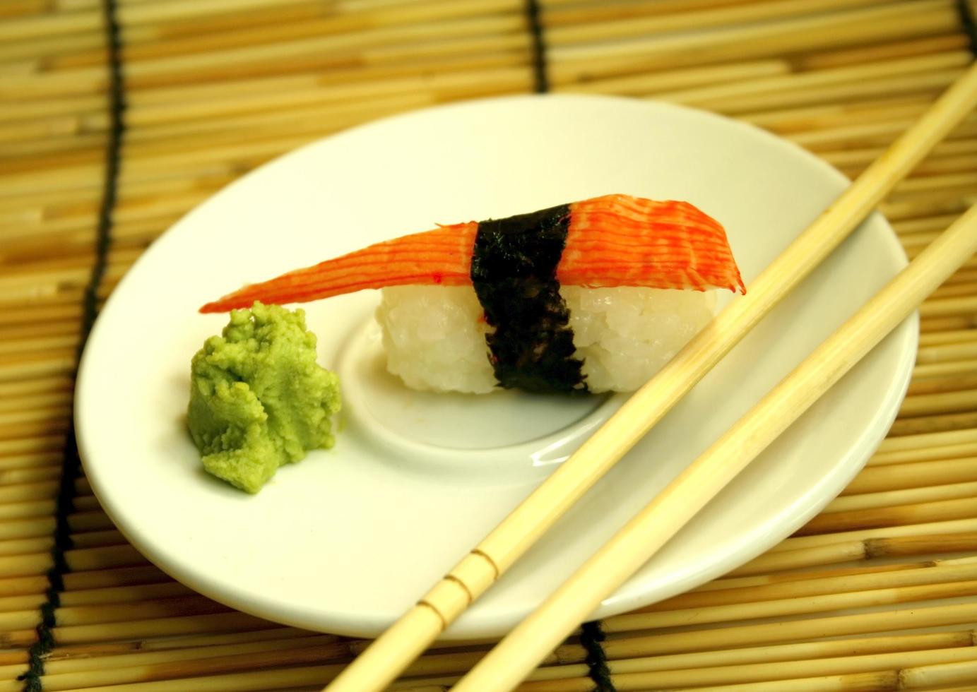 sashimi e bacchette foto