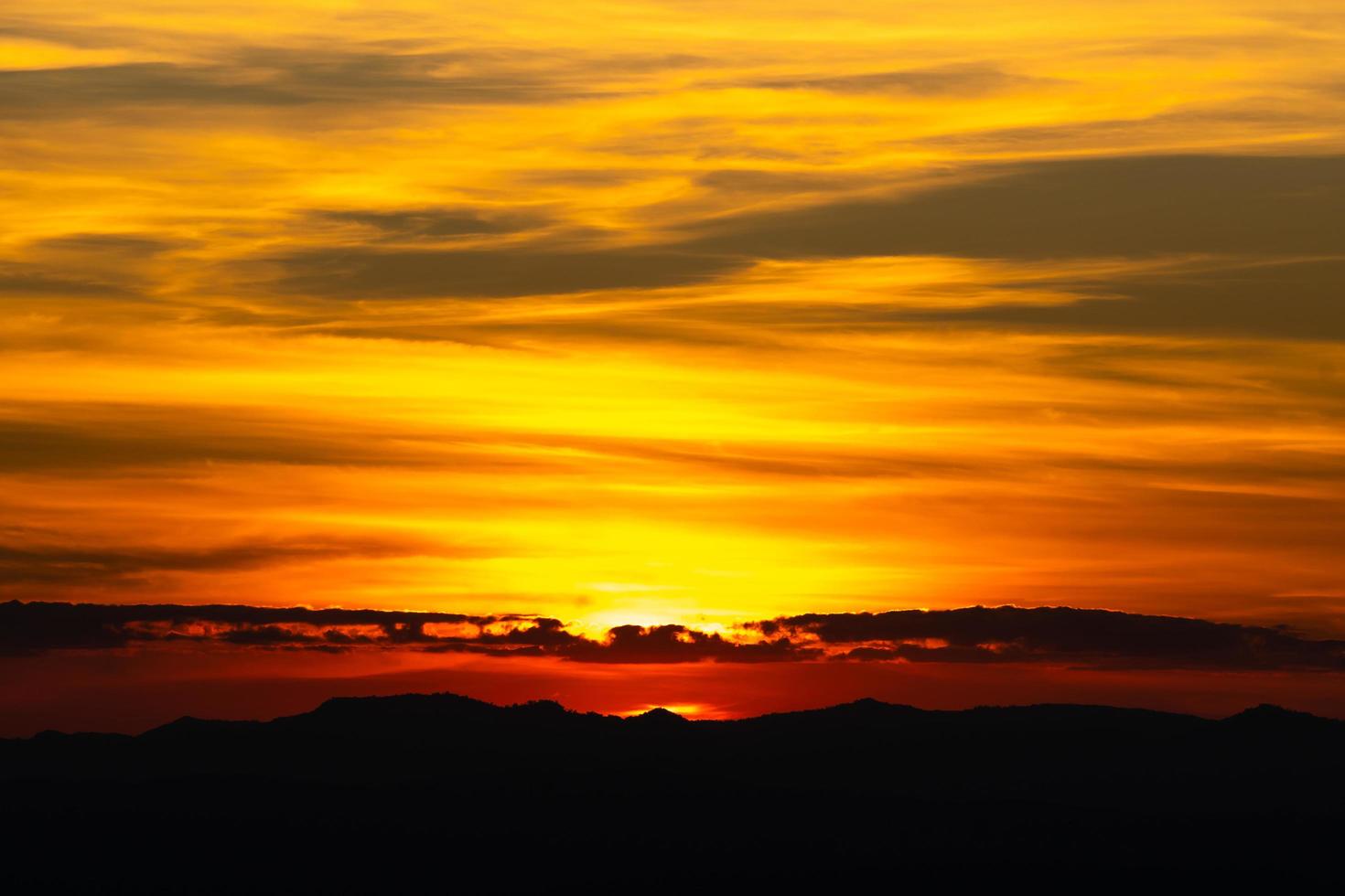 Cloudscape al tramonto foto